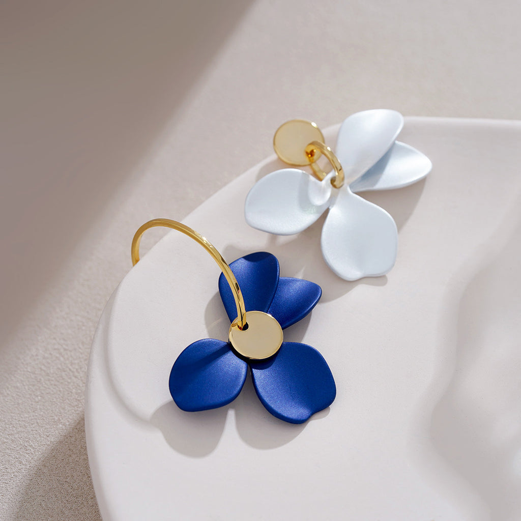 Atemberaubende Ohrring für den Alltag