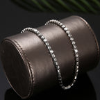 Zarte handwerkliche Halskette