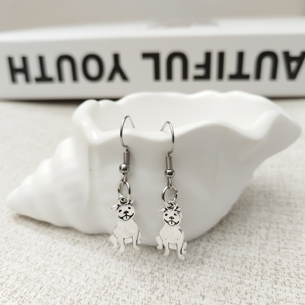 Zarte handwerkliche Ohrring