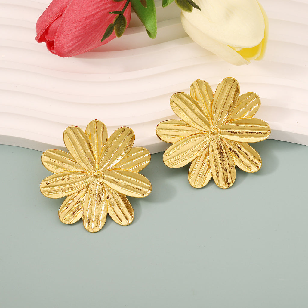 Atemberaubende Ohrring für den Alltag