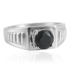 Klassische Ring mit zeitloser Eleganz