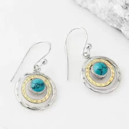 Zarte handwerkliche Ohrring