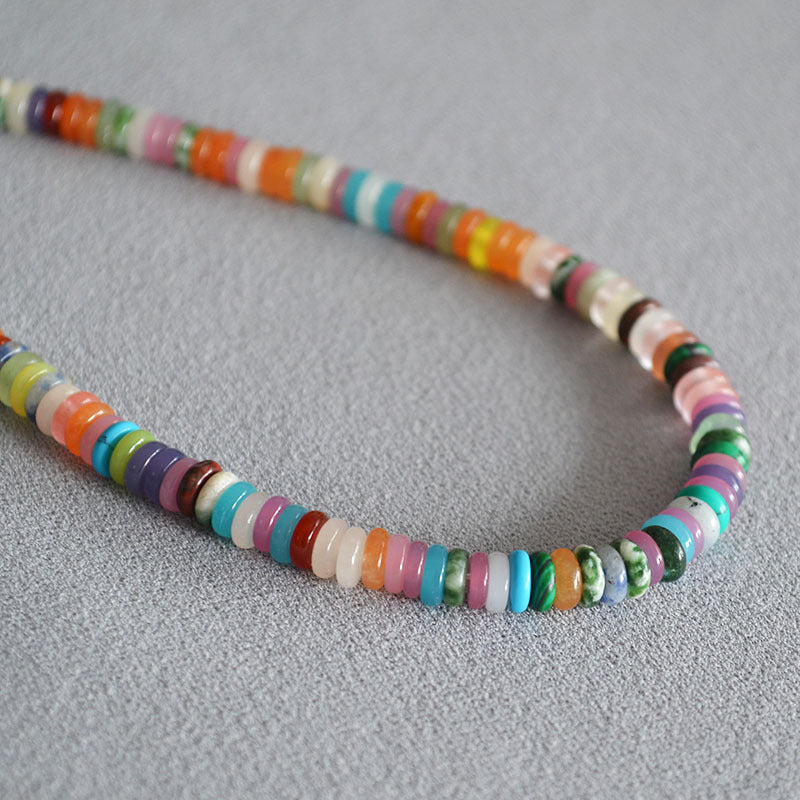 Zarte handwerkliche Halskette