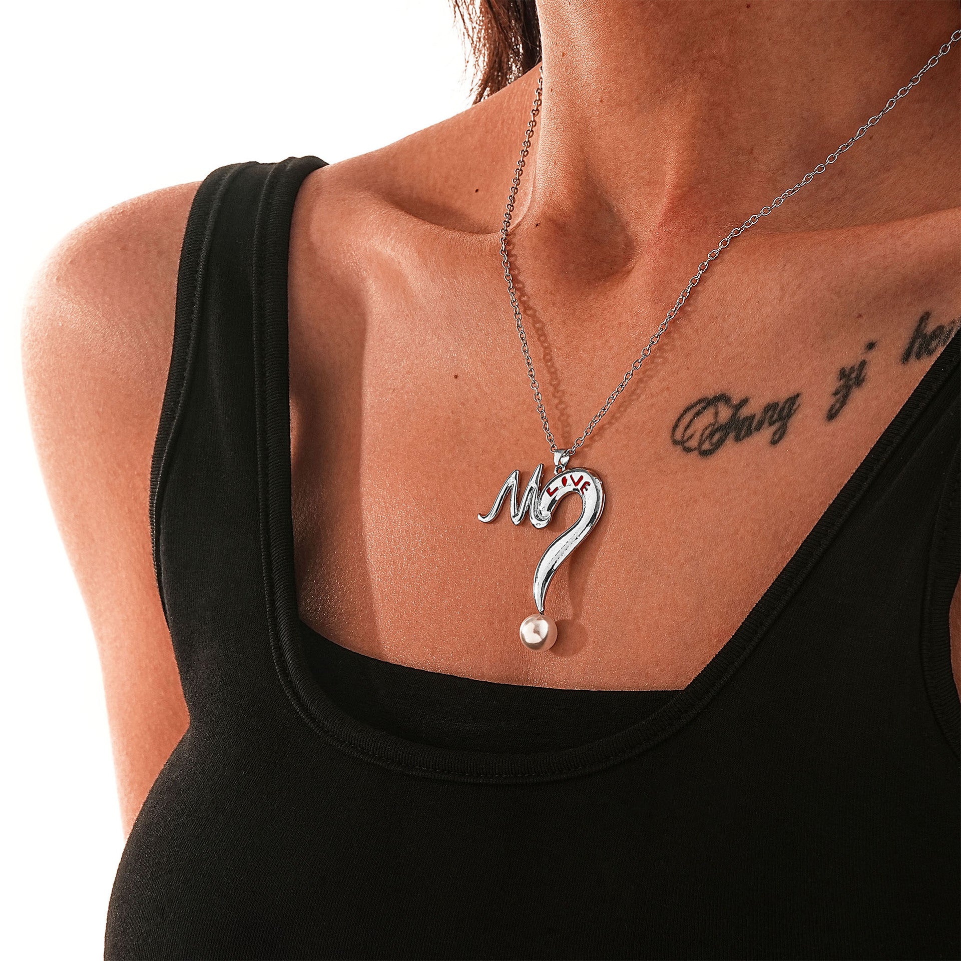 Schöne Perlen Halskette mit einzigartigem Stil