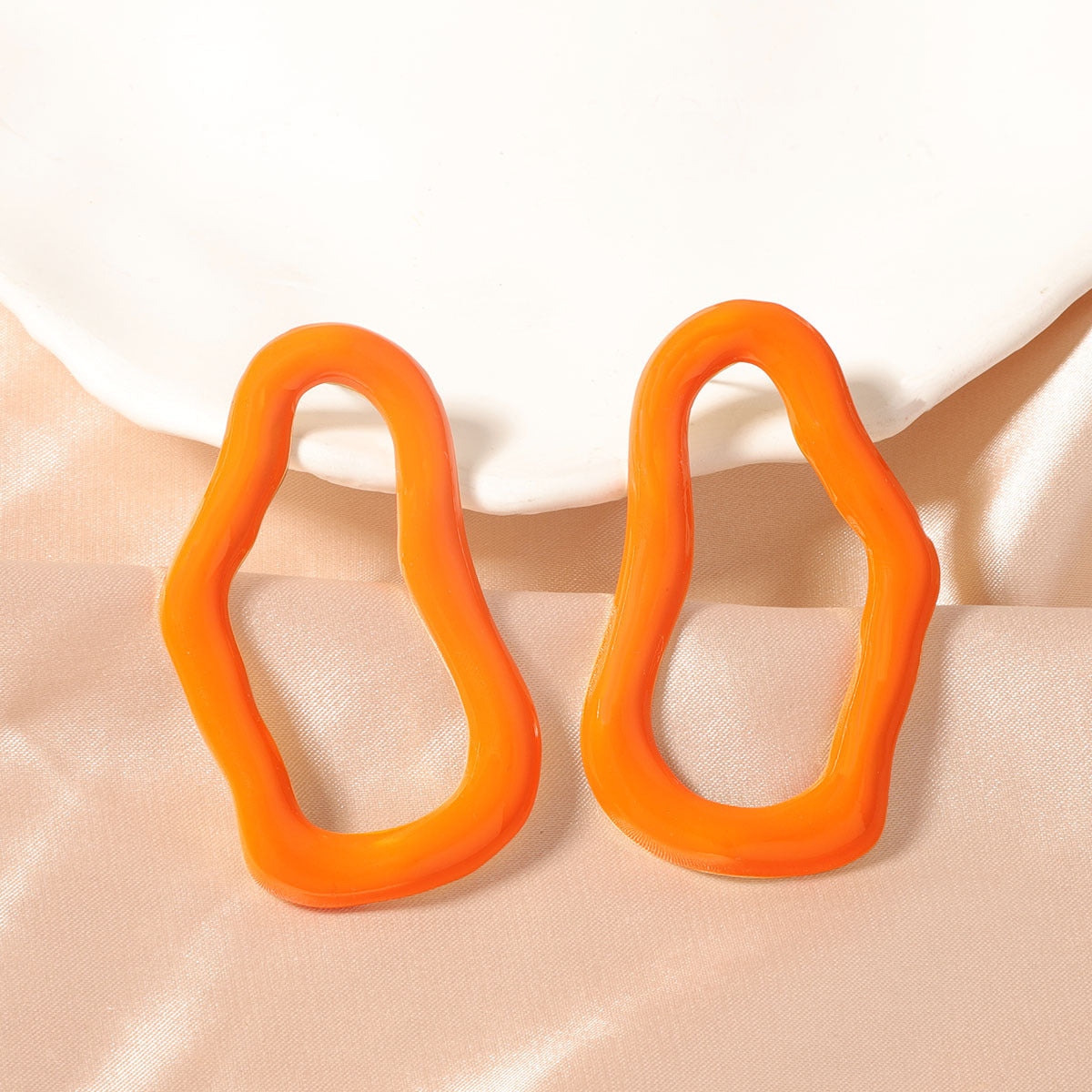 Atemberaubende Ohrring für den Alltag