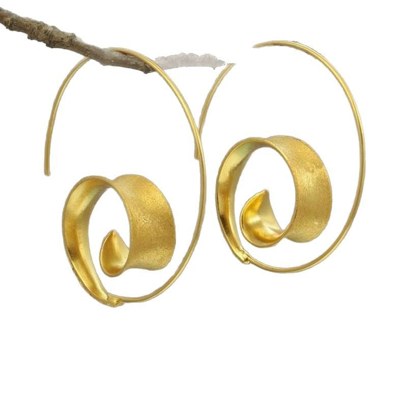 Atemberaubende Ohrring für den Alltag