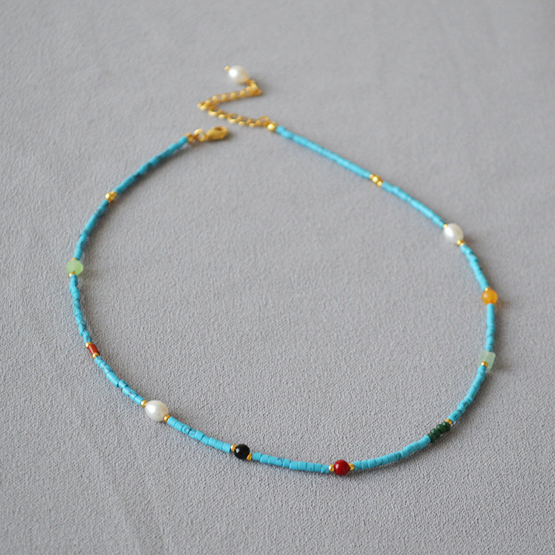 Zarte handwerkliche Halskette