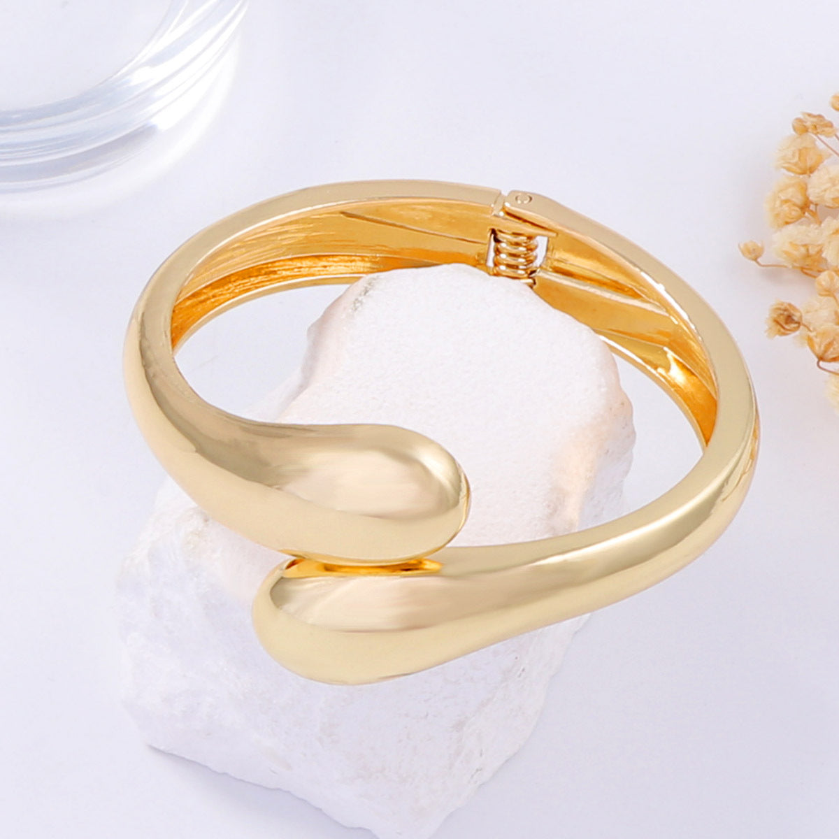 Klassische Armband mit zeitloser Eleganz