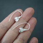 Zarte handwerkliche Ohrring