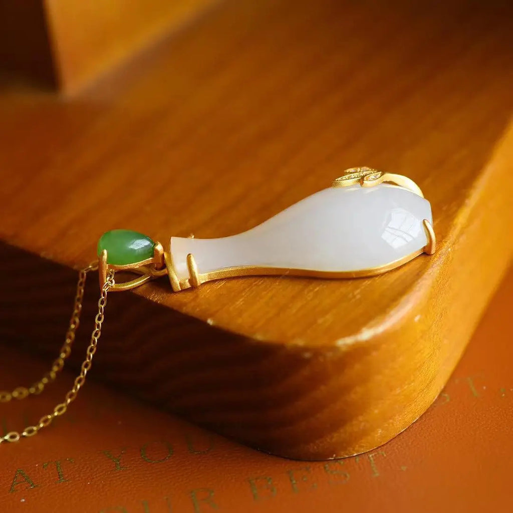 Schöne Silber Halskette mit einzigartigem Stil