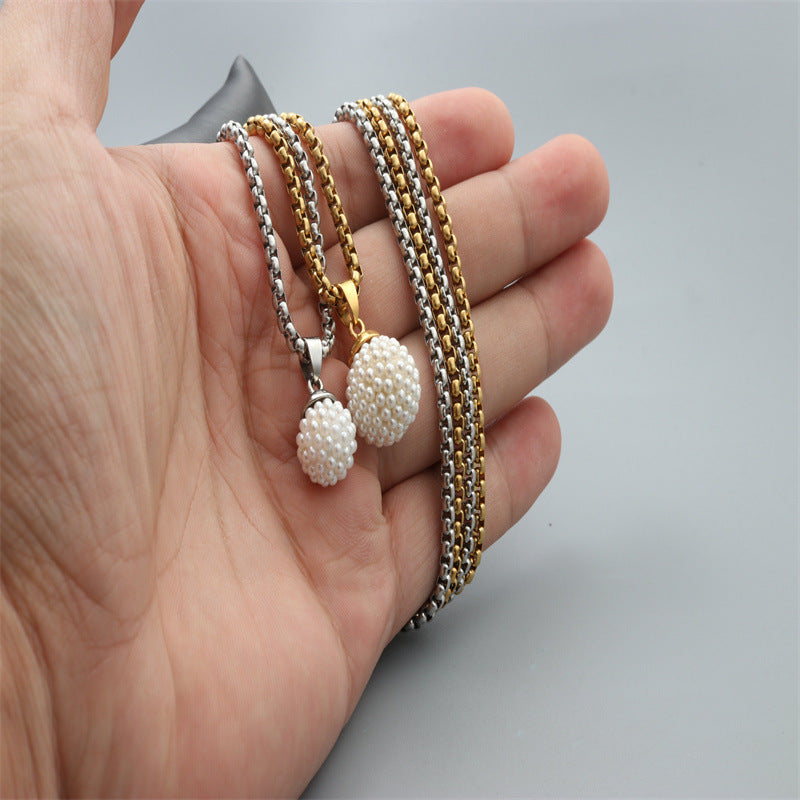 Schöne Halskette mit einzigartigem Stil