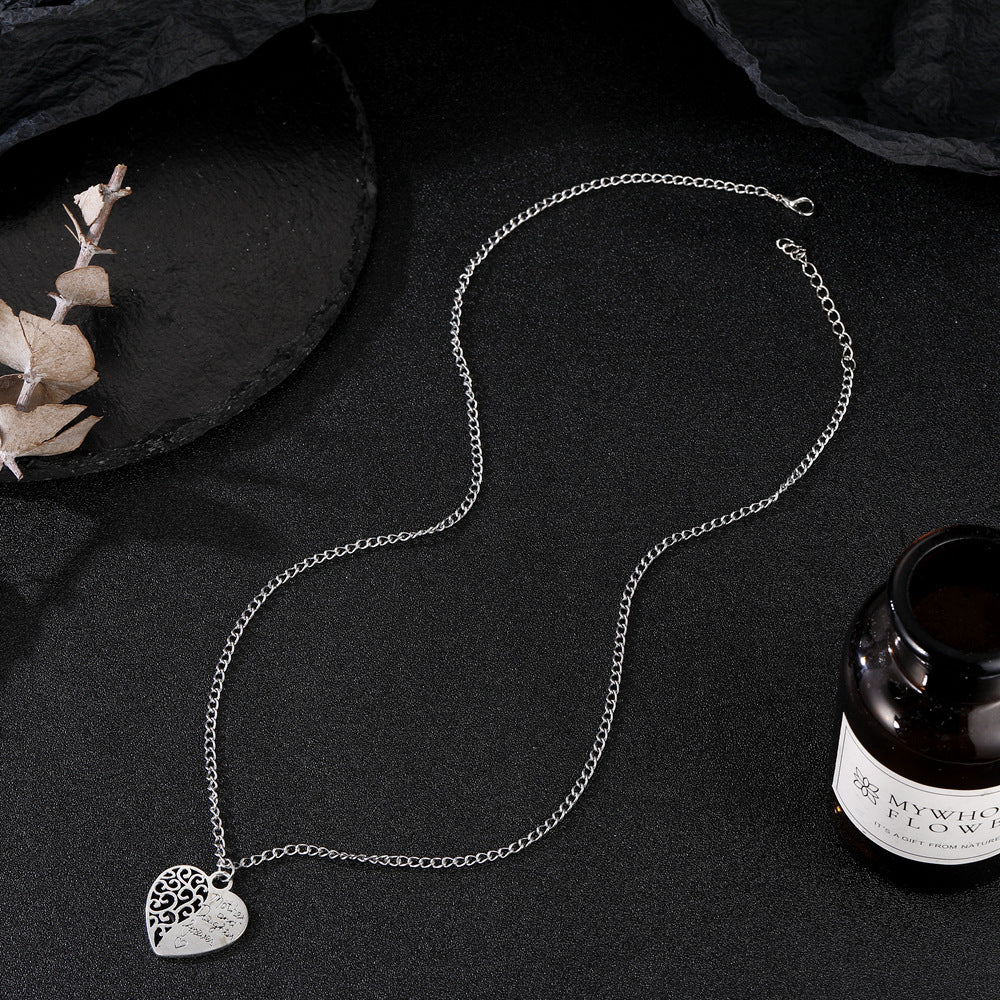 Schöne Halskette mit einzigartigem Stil