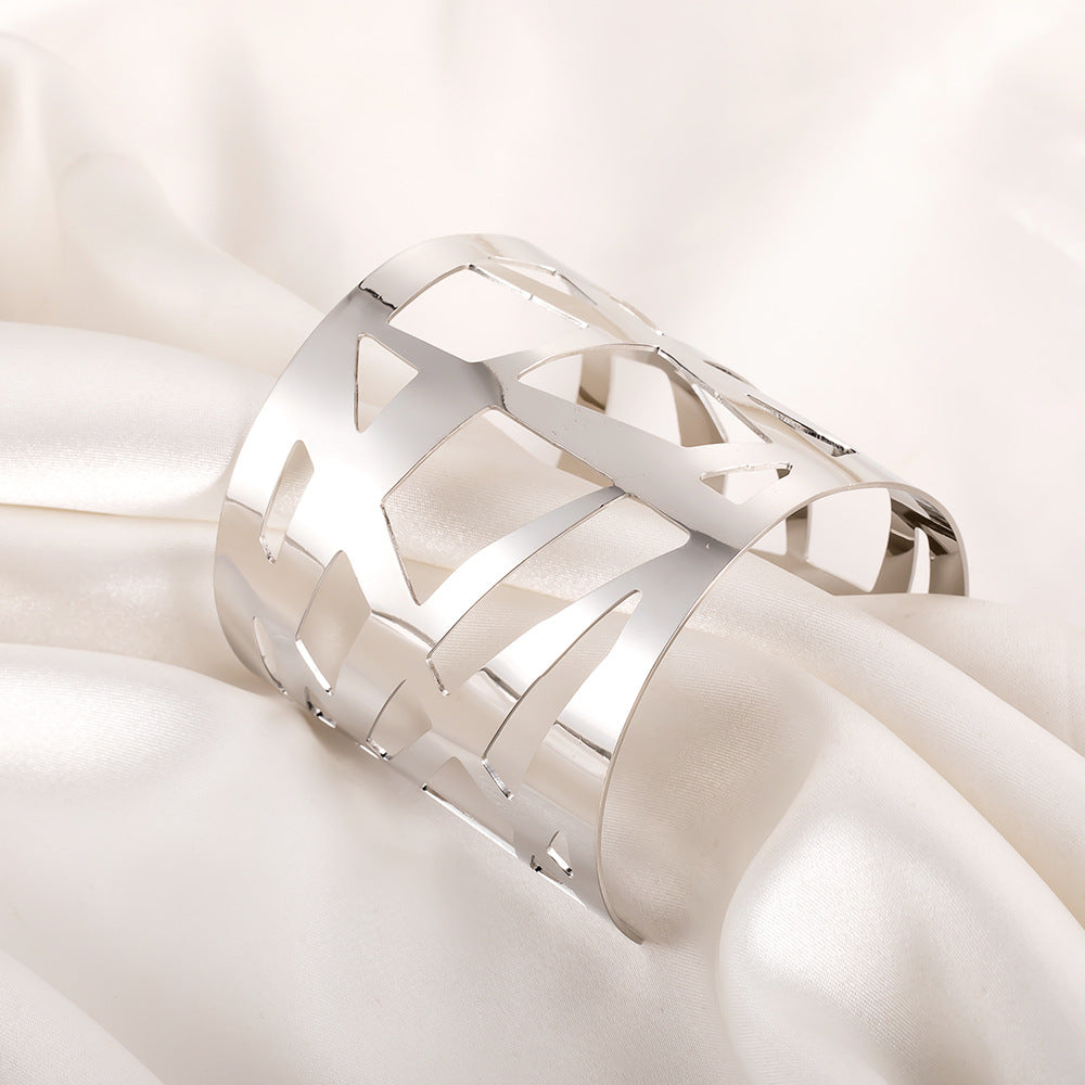 Schöne Armband mit einzigartigem Stil