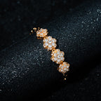 Schöne Armband mit einzigartigem Stil