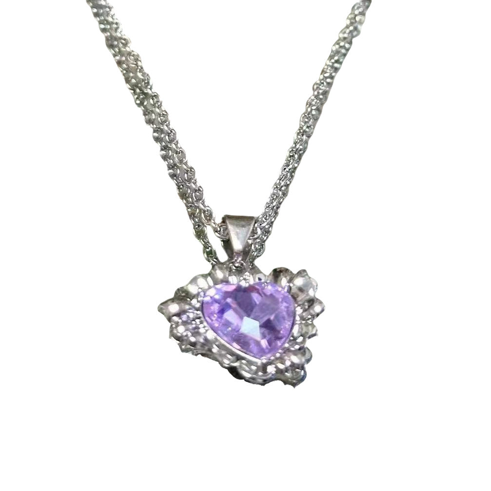 Schöne Halskette mit einzigartigem Stil