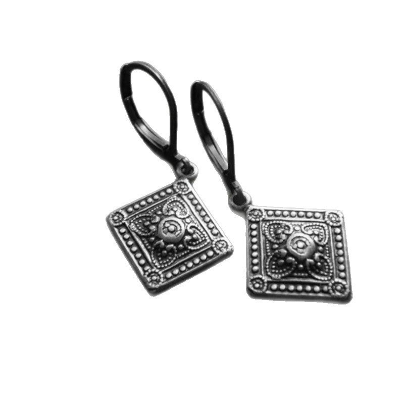 Atemberaubende Ohrring für den Alltag