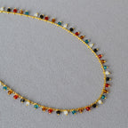 Schöne Halskette mit einzigartigem Stil