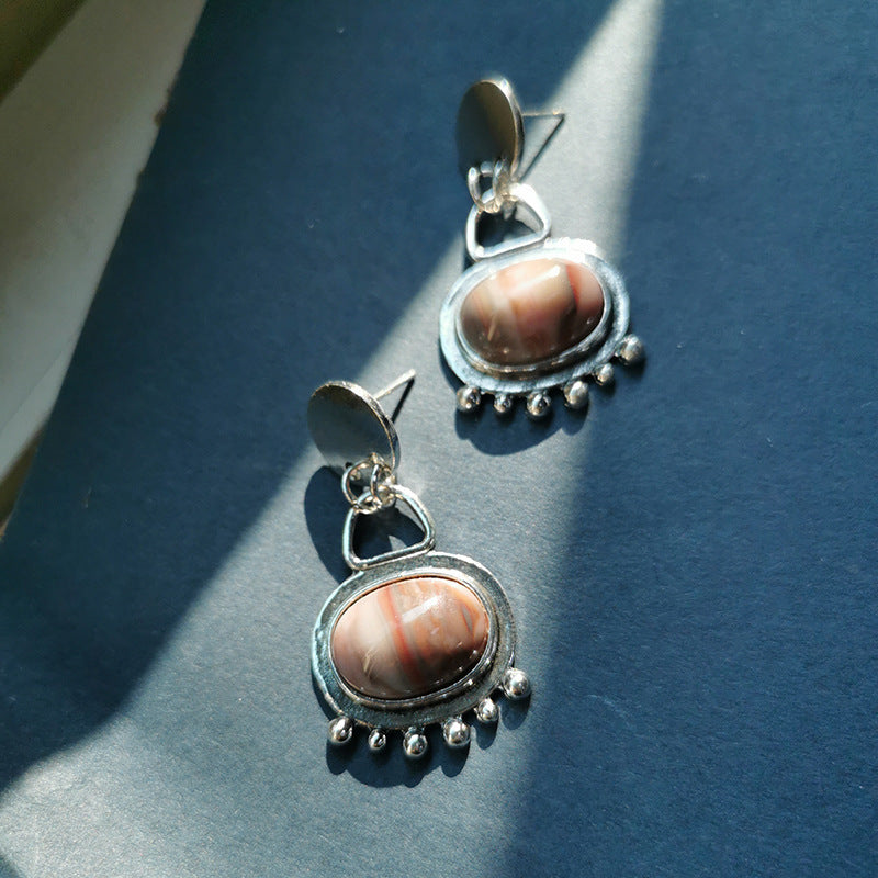 Schöne Ohrring mit einzigartigem Stil