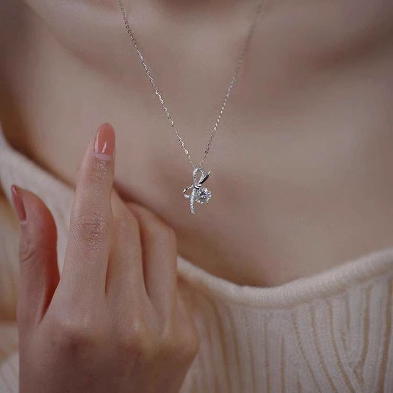 Schöne Halskette mit einzigartigem Stil