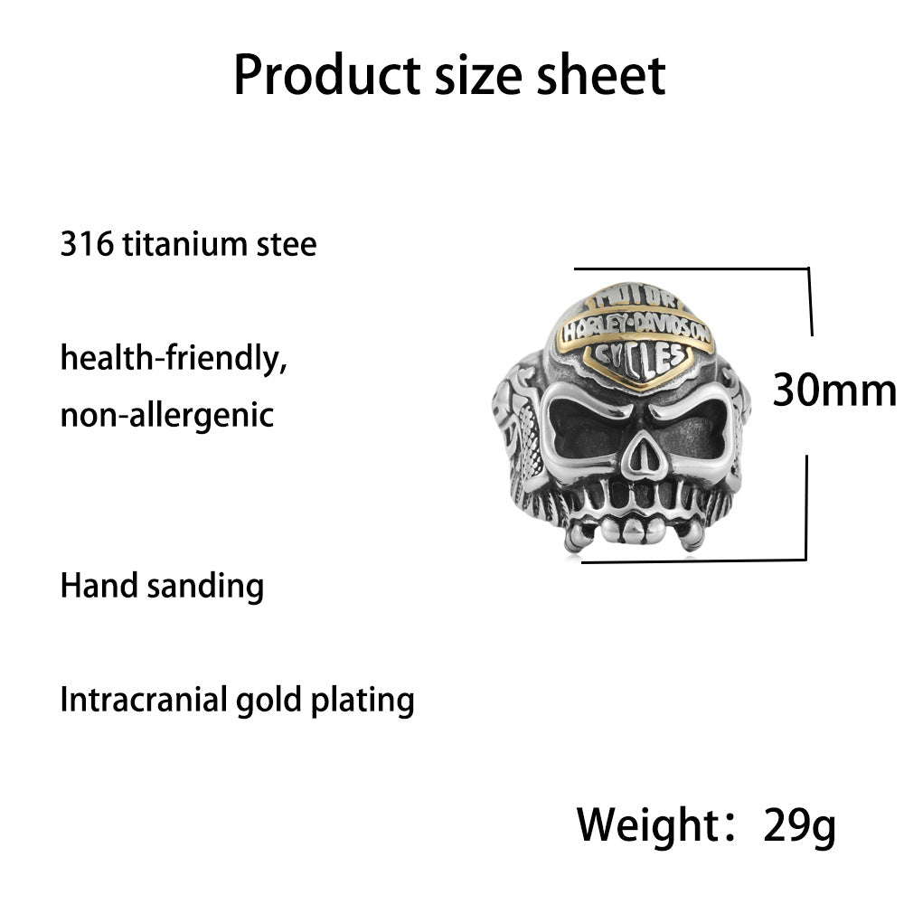 Zarte handwerkliche Ring