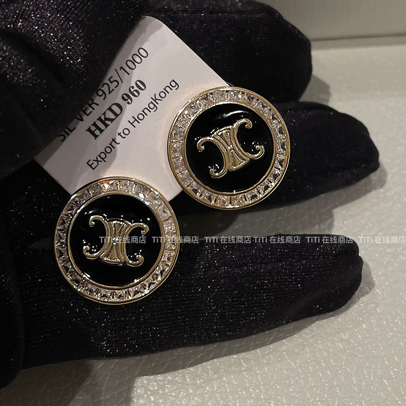 Atemberaubende Ohrring für den Alltag