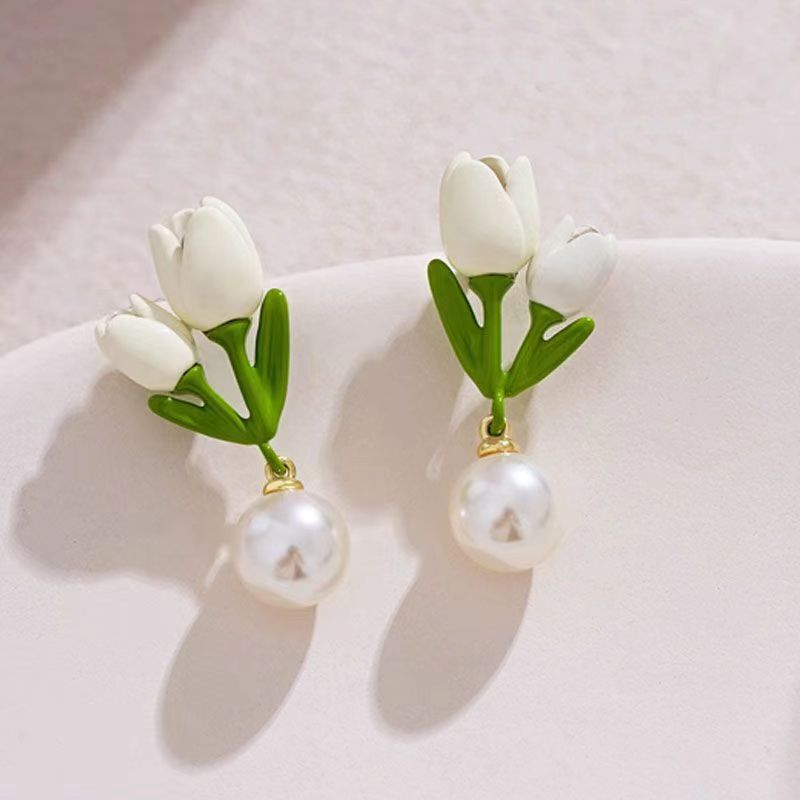 Atemberaubende Ohrring für den Alltag