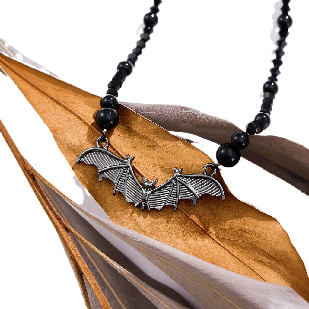 Schöne Halskette mit einzigartigem Stil