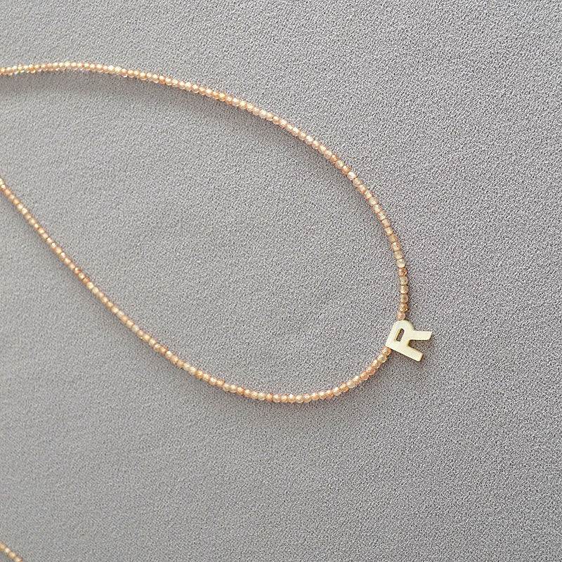 Schöne Halskette mit einzigartigem Stil