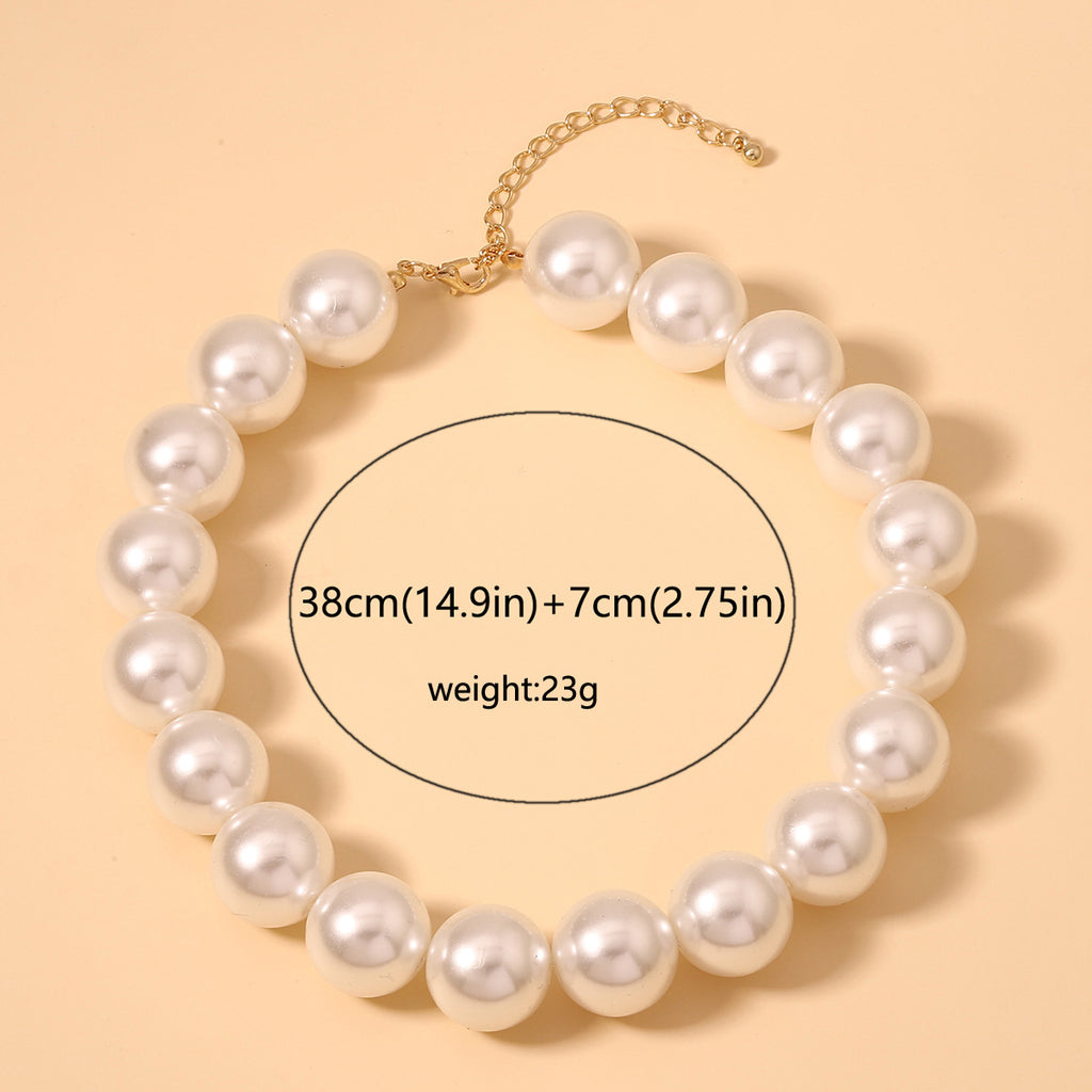 Zarte handwerkliche Perlen Halskette