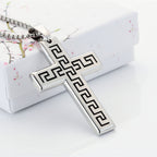 Schöne Halskette mit einzigartigem Stil