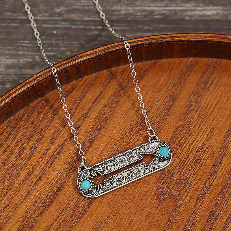 Zarte handwerkliche Halskette