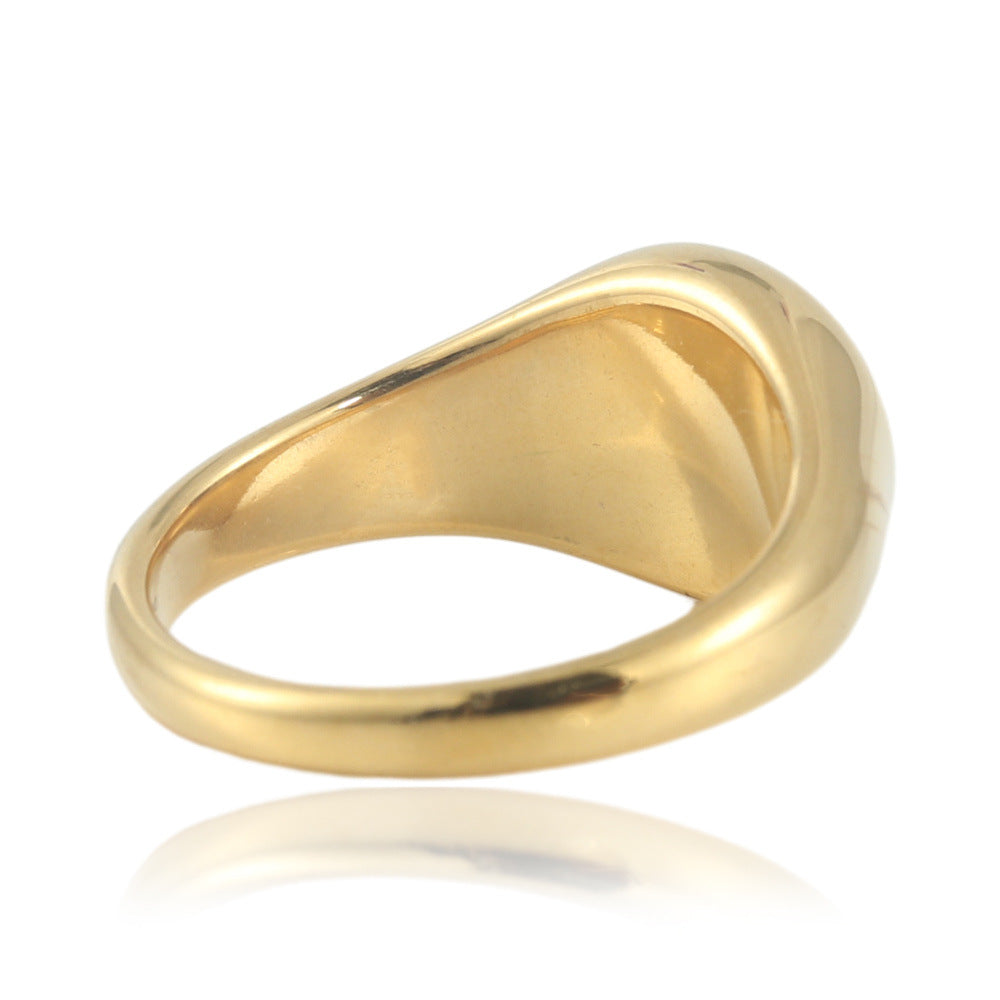 Zarte handwerkliche Ring