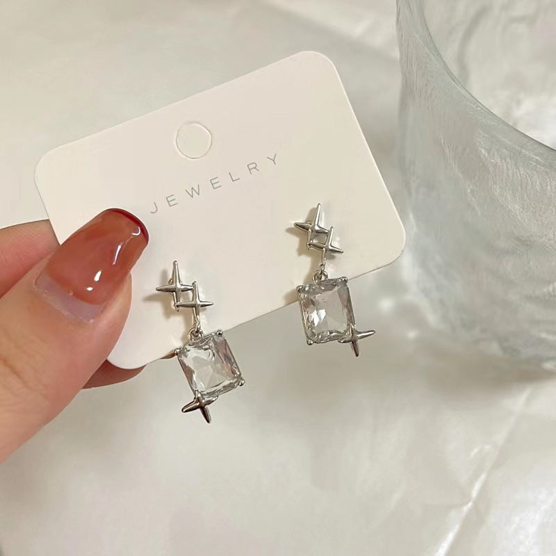 Atemberaubende Ohrring für den Alltag