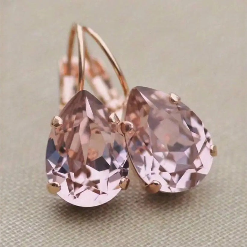 Atemberaubende Ohrring für den Alltag