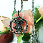 Zarte handwerkliche Halskette