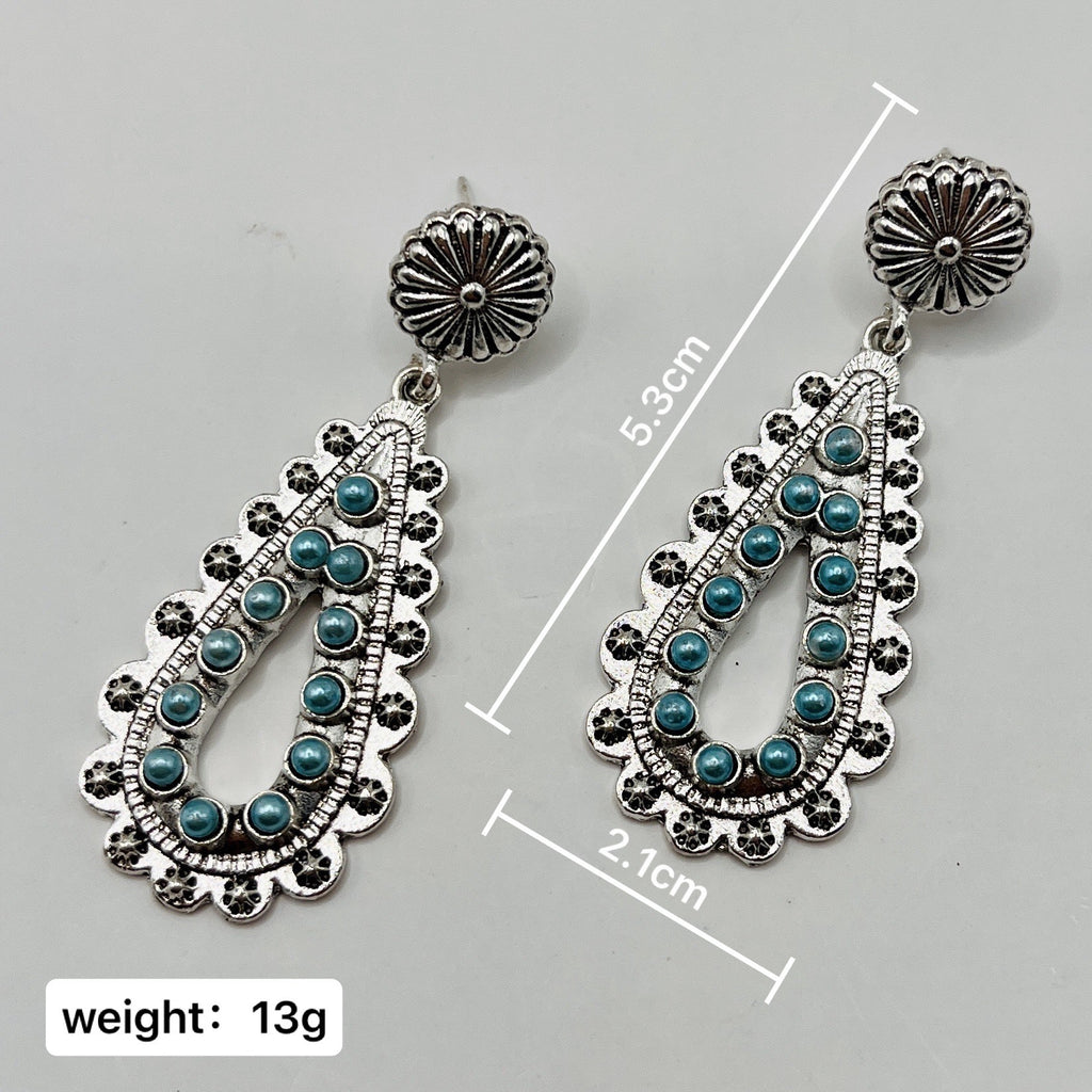 Zarte handwerkliche Ohrring