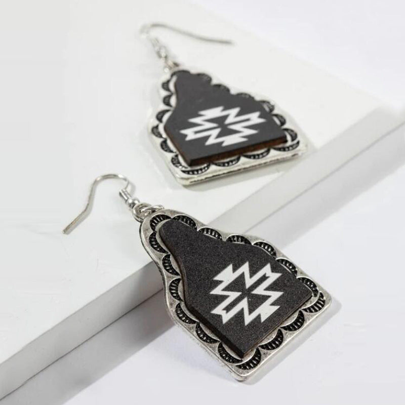 Atemberaubende Ohrring für den Alltag