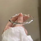 Schöne Armband mit einzigartigem Stil