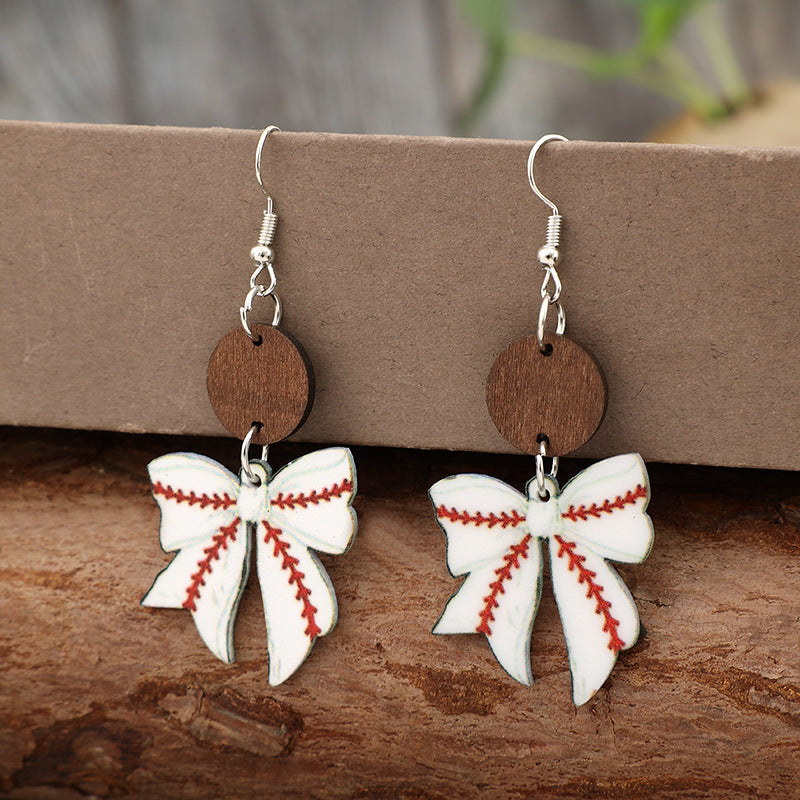 Zarte handwerkliche Ohrring