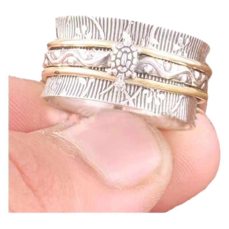Zarte handwerkliche Ring