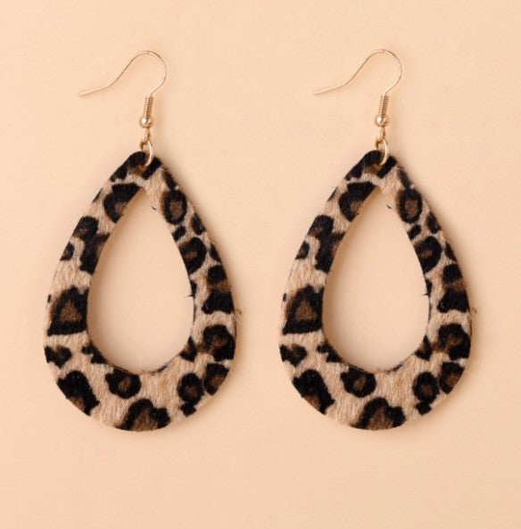 Schöne Ohrring mit einzigartigem Stil