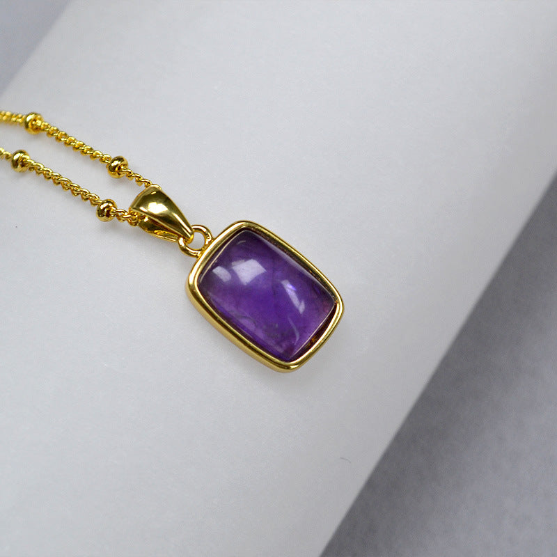 Schöne Gold Halskette mit einzigartigem Stil