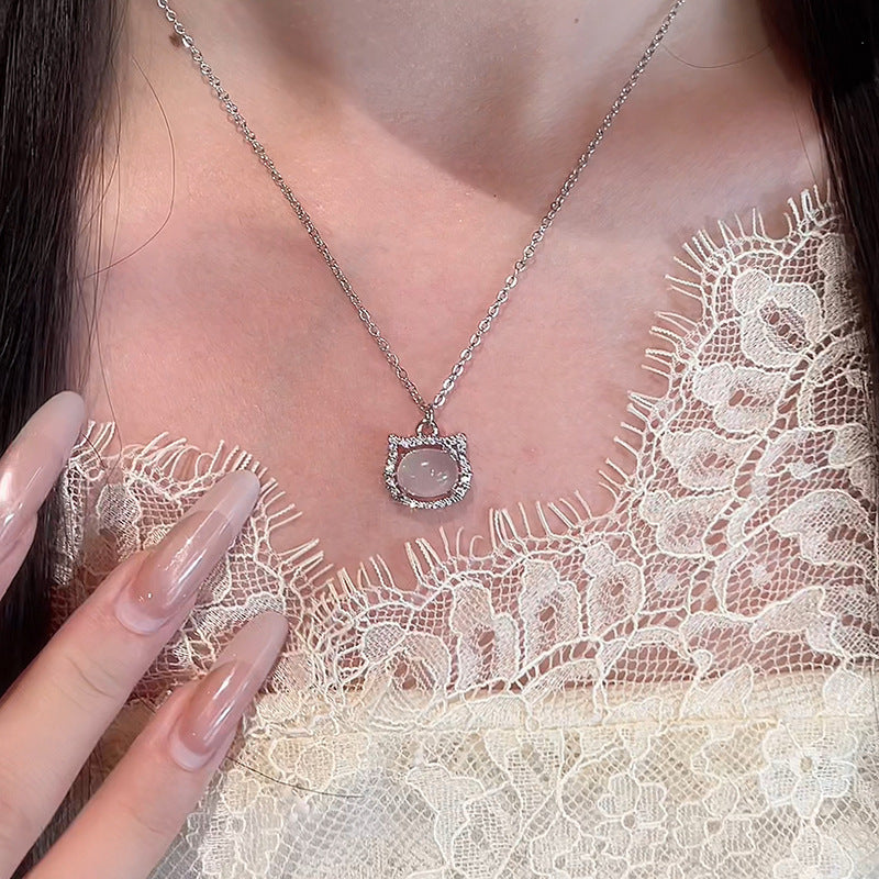 Klassische Halskette mit zeitloser Eleganz