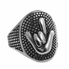 Zarte handwerkliche Ring