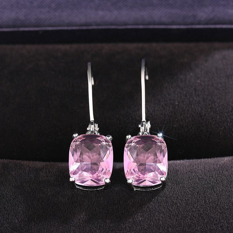 Atemberaubende Ohrring für den Alltag