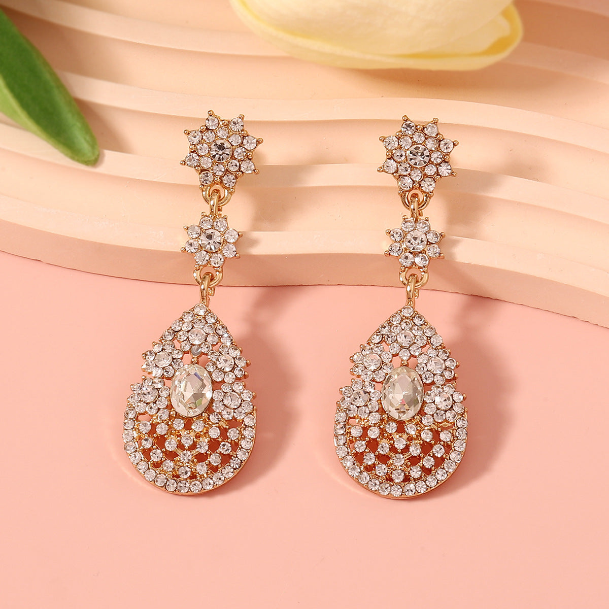 Atemberaubende Ohrring für den Alltag