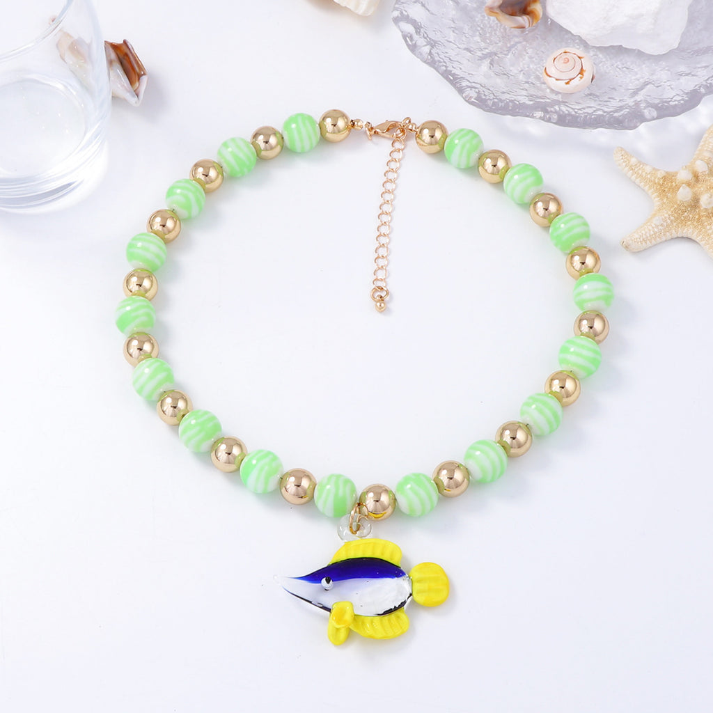 Zarte handwerkliche Halskette