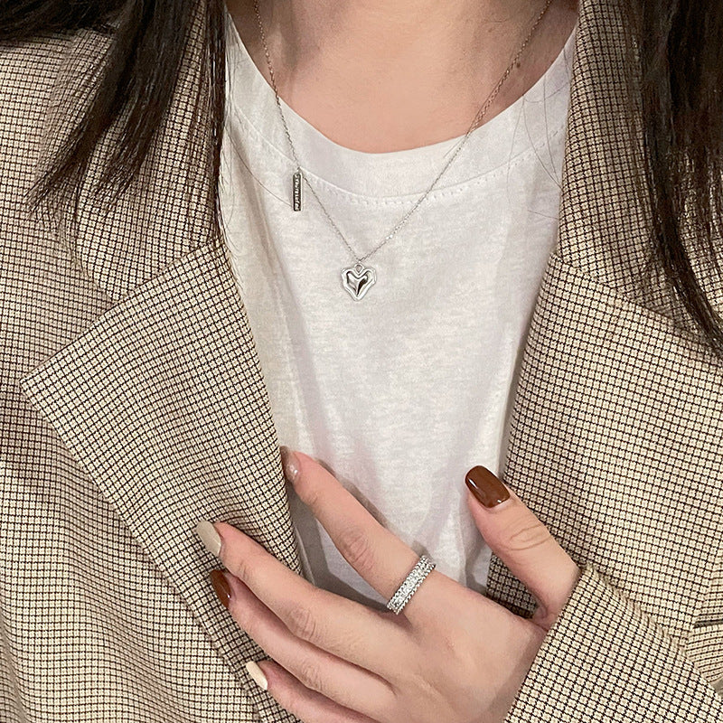 Schöne Halskette mit einzigartigem Stil