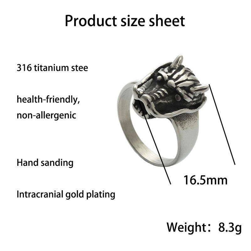 Zarte handwerkliche Ring