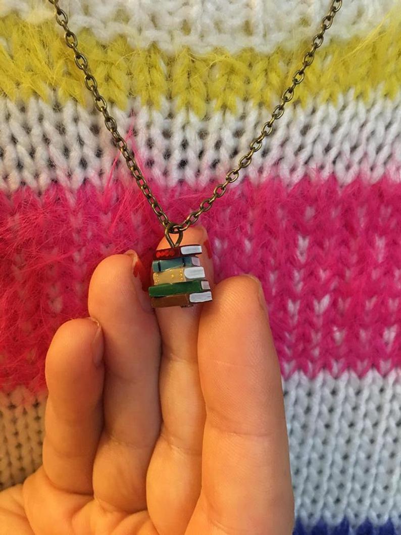 Zarte handwerkliche Halskette